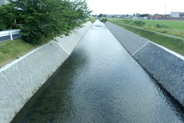 令和3年度　二級河川ぼう僧川　緊急治水対策工事（護岸工）
